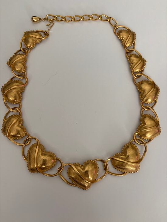 Trifari Jewelry - Vintage Trifari Gold Tone Collar Necklace Puffy Heart Links Chunky Excellent